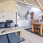 Feriehus Awesome In With Wifi Blåvand