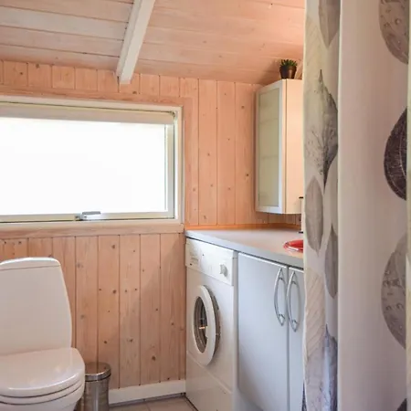 Beautiful Home In Blavand With Wifi *